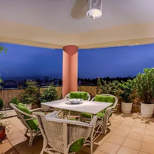 Two Bedroom Bright With Amazing Veranda Διαμέρισμα